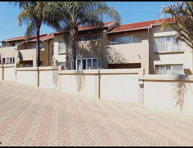2 BEDROOM APARTMENT FOR SALE IN VORNA VALLEY